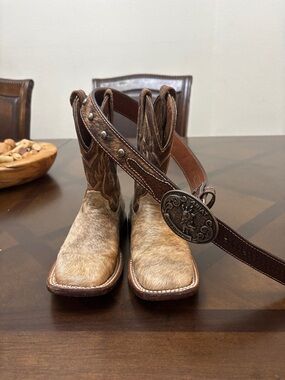 Ariat Brown Leather Belt with Ornate Silver Buckle